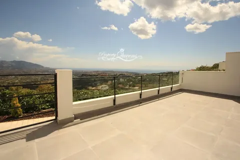 Casa de 240 m² a Población de Arroyo