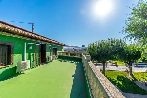 Casa de 395 m² a Onil