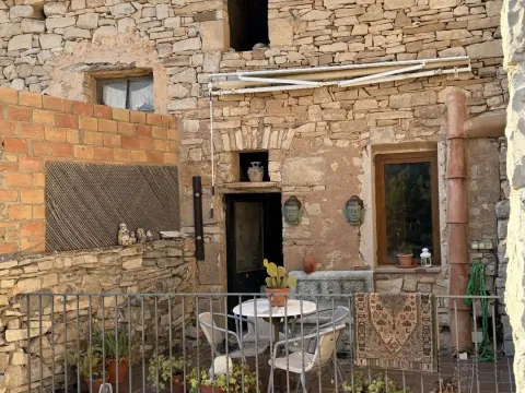Casa de 650 m² a Montornès de Segarra