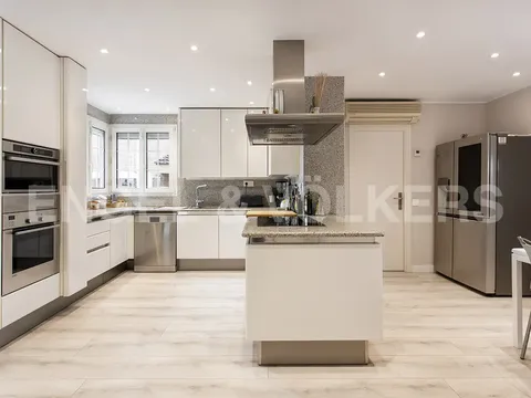 Будинок 440 м² у Esplugues de Llobregat