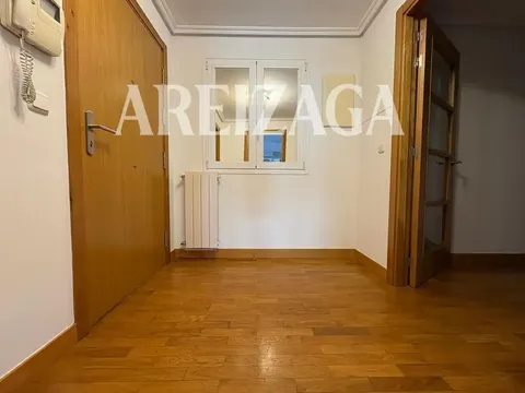 Pis de 104 m² a Sant Sebastià