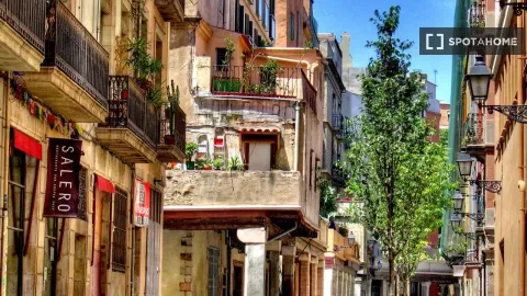Piso de 65 m² en Barcelona (2/10)