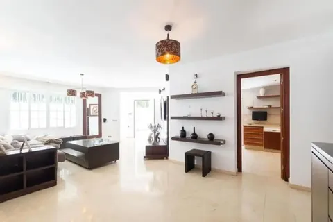 Haus 250 m² in Marbella