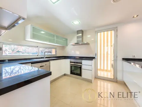 Дом 350 м² в Аликанте