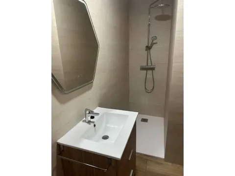 Pis de 88 m² a València