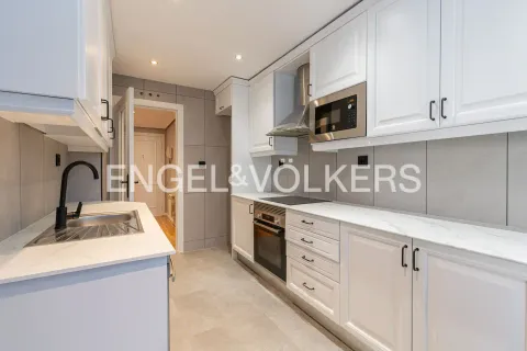 Appartamento 180 m² a Pozuelo de Alarcón (3/32)