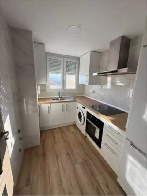 Piso de 80 m² en Melilla