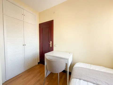 Quarto para alugar, Madrid (2/8)