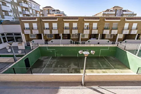 Haus 182 m² in Roquetas de Mar