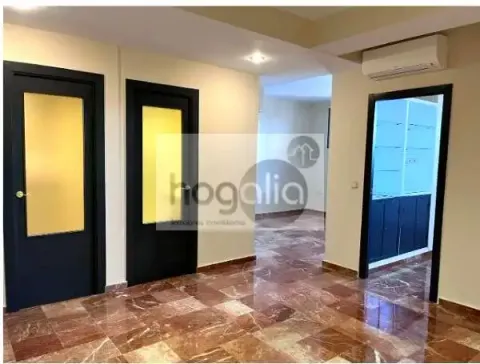 Apartamento 90 m² em Sevilla