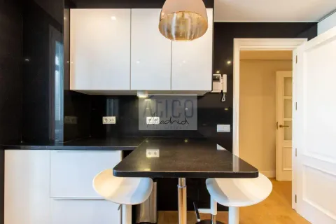 Appartamento 177 m² a Madrid