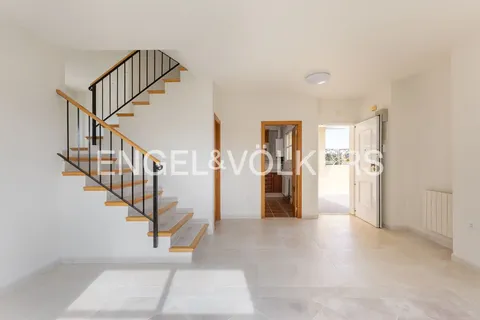 Casa de 250 m² a Riba-roja de Túria