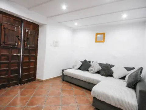 House 71 m² in Guaro (3/24)