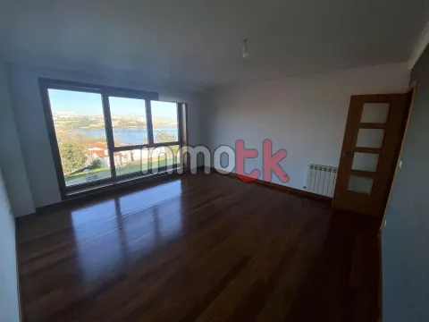 Apartamento 78 m² em Oleiros