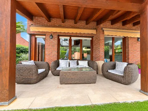 Casa de 215 m² a Vidreres