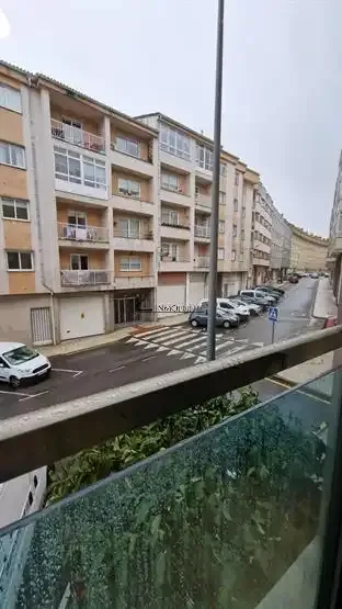 Pis de 65 m² a Poio
