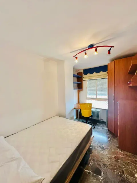 Piso de 85 m² en Granada