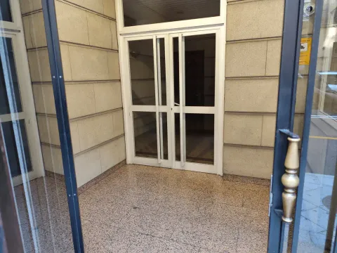 Pis de 82 m² a Ourense