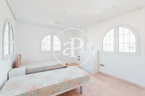 Haus 500 m² in l'Eliana
