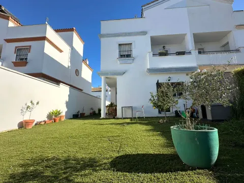 Casa de 166 m² a Bollullos de la Mitación