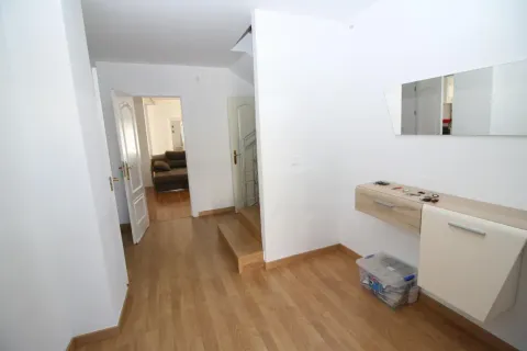 Casa de 220 m² a Villa de Otura