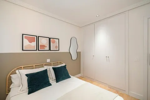Кімната в оренду, Madrid