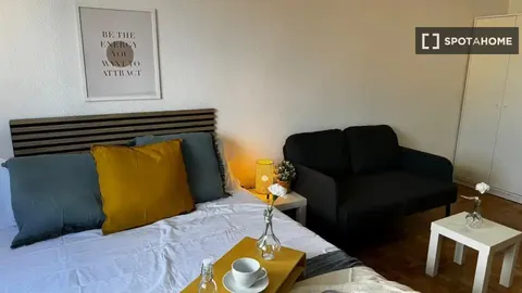 Habitació de lloguer, Madrid