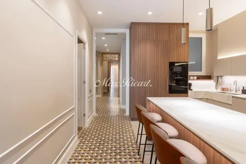 Wohnung 166 m² in Barcelona