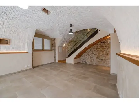 Casa 282 m² a Garrigàs (3/70)