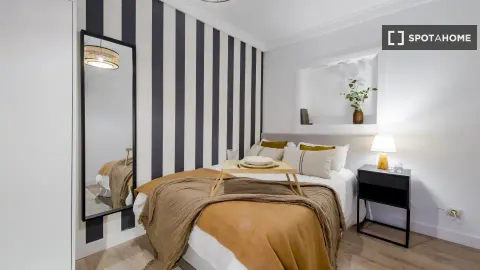 Zimmer zur Miete, Madrid (2/19)