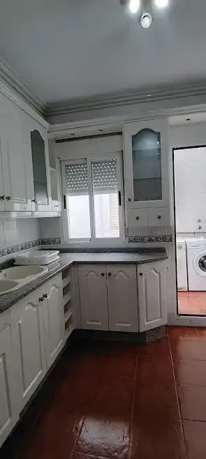 Pis de 100 m² a Linares