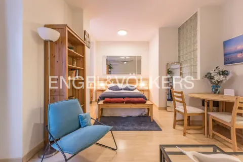 Flat 51 m² in Madrid (2/36)