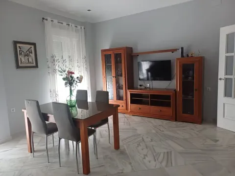 Flat 150 m² in Moguer