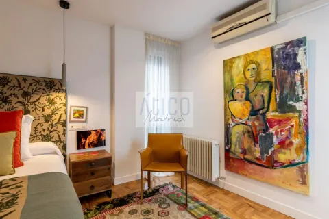 Flat 80 m² in Madrid