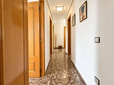 Pis de 80 m² a València