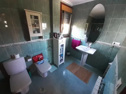 Будинок 200 м² у Оренсе