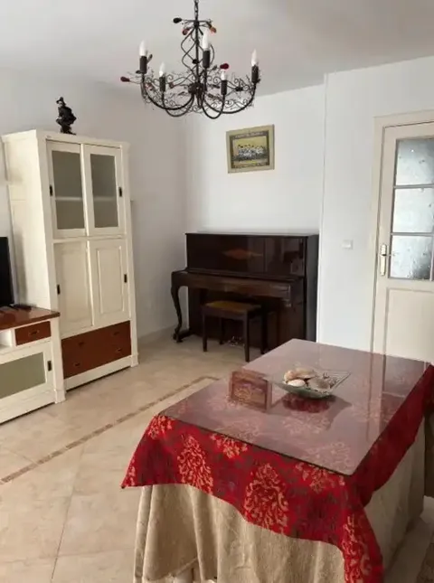 Wohnung 90 m² in Granada