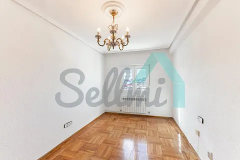 Piso de 79 m² en Gijón