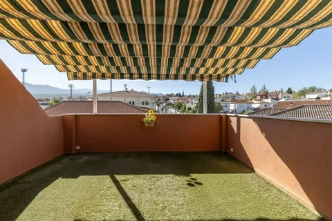 Pis de 100 m² a La Zubia