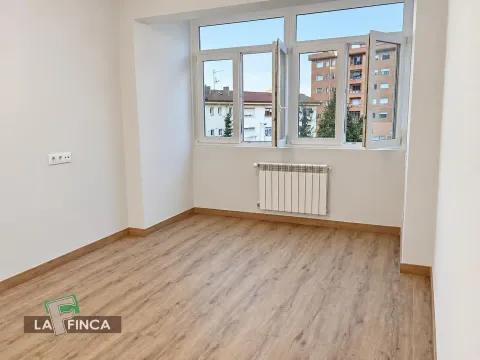 Piso de 71 m² en Oviedo