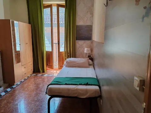 Room for rent, Madrid