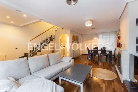 Casa de 208 m² a Almàssera
