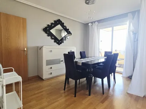 Pis de 136 m² a Alacant