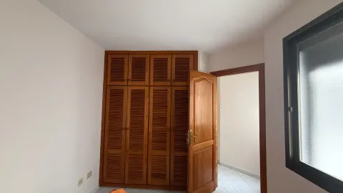 Flat 70 m² in San Cristóbal de La Laguna (2/6)