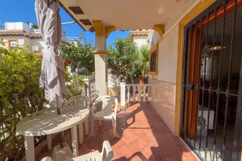 Casa de 100 m² a Oriola