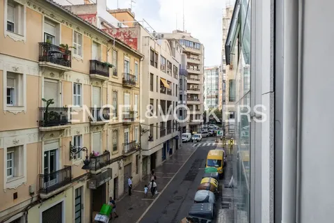Pis de 79 m² a València