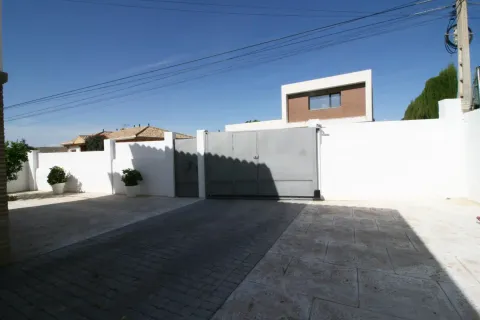 Casa de 220 m² a Villa de Otura