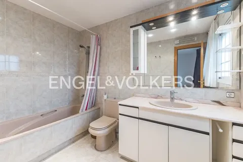 Haus 150 m² in Castelldefels