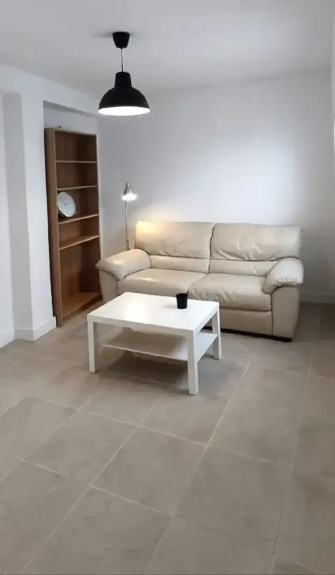 Piso de 85 m² en Coín (2/10)