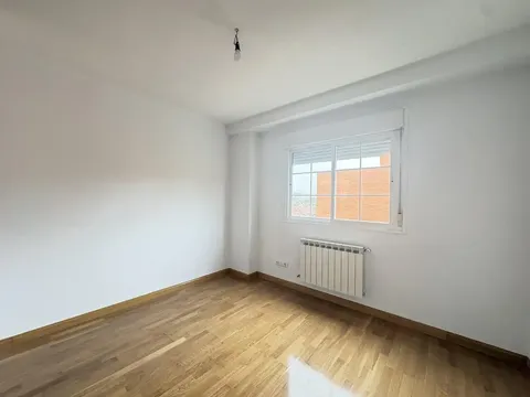 Wohnung 160 m² in Mejorada del Campo